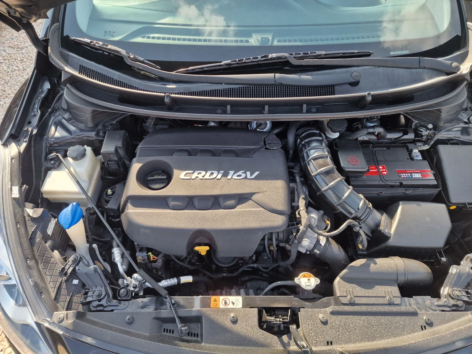 Hyundai I30 1.6-128K.S.-AVTOMAT , снимка 13 - Автомобили и джипове - 54022291