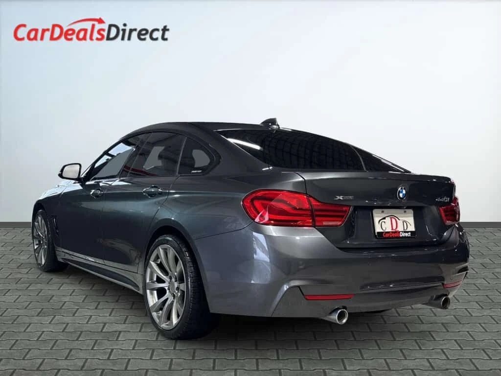 BMW 440 * xDrive M Sport Pkg / NAV / Sunroof / Leather / B, снимка 4 - Автомобили и джипове - 54173037
