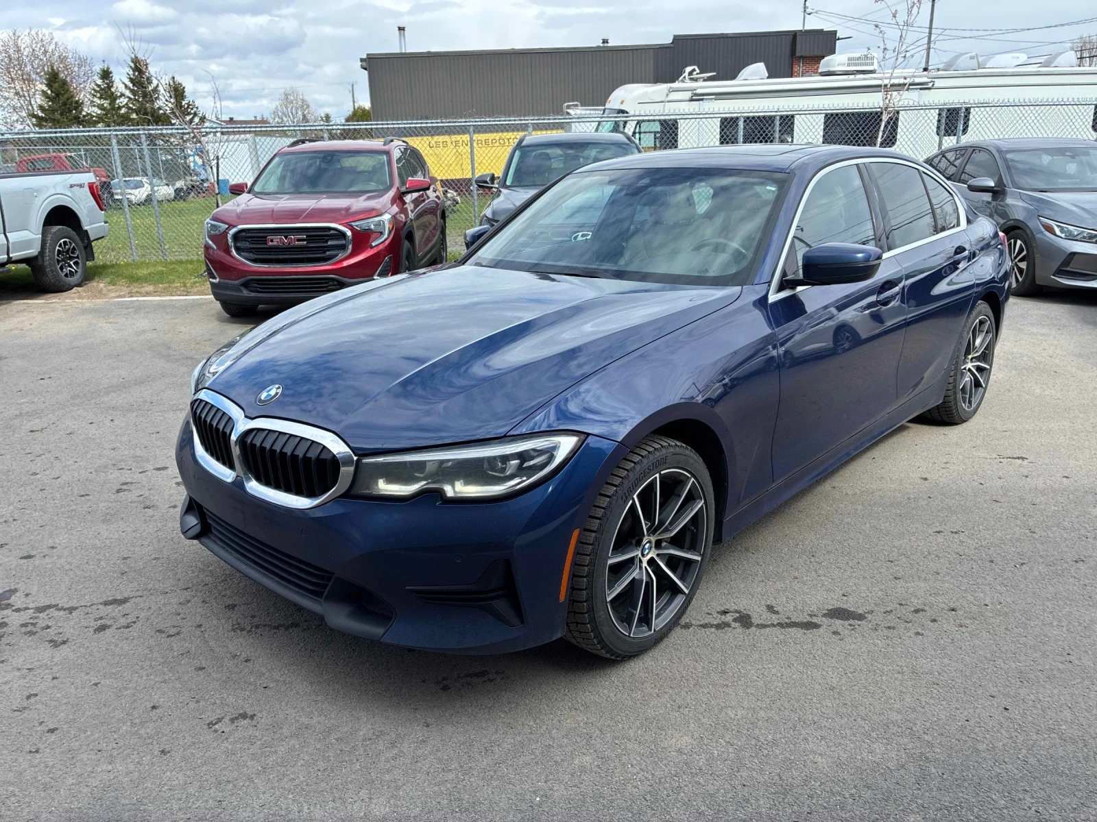 BMW 330 ПАНОРАМА * ПОДГРЕВ * АВТОКРЕДИТ * CARFAX, снимка 5 - Автомобили и джипове - 54512831
