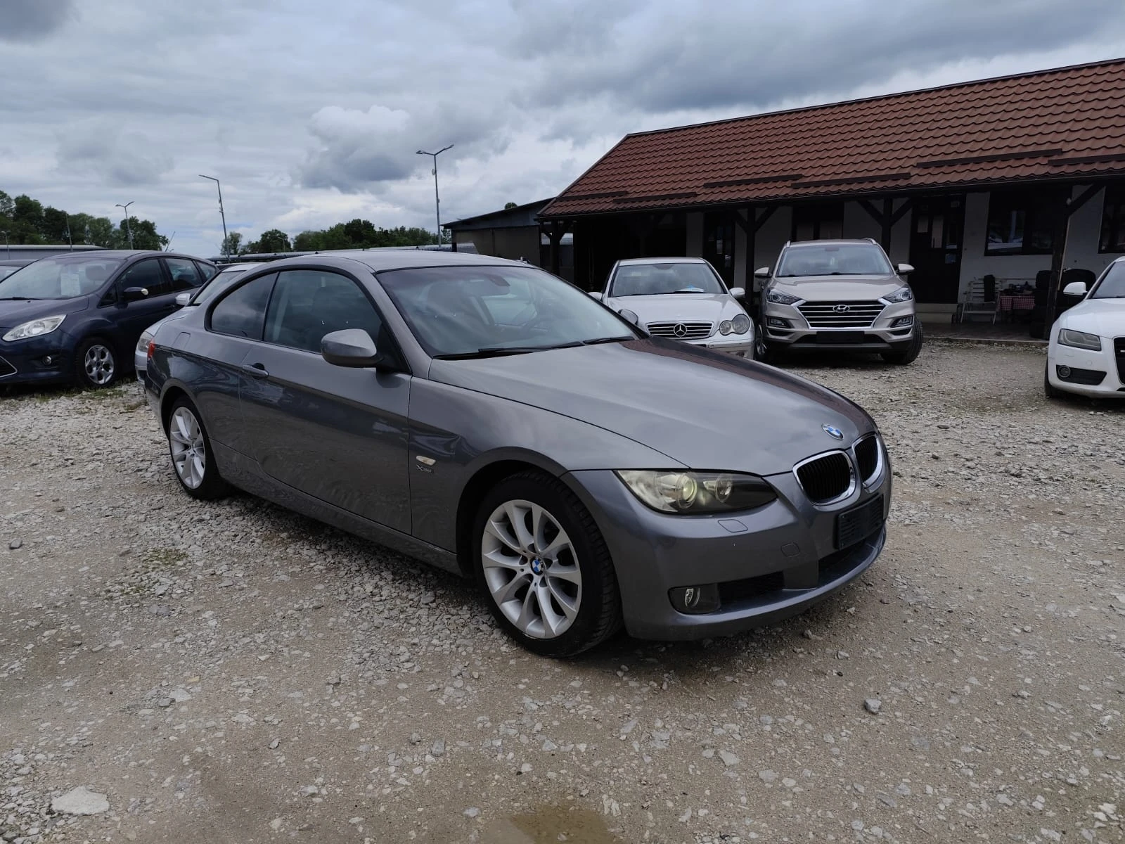 BMW 320 купе 2.0 дизел Италия , снимка 3 - Автомобили и джипове - 54643857