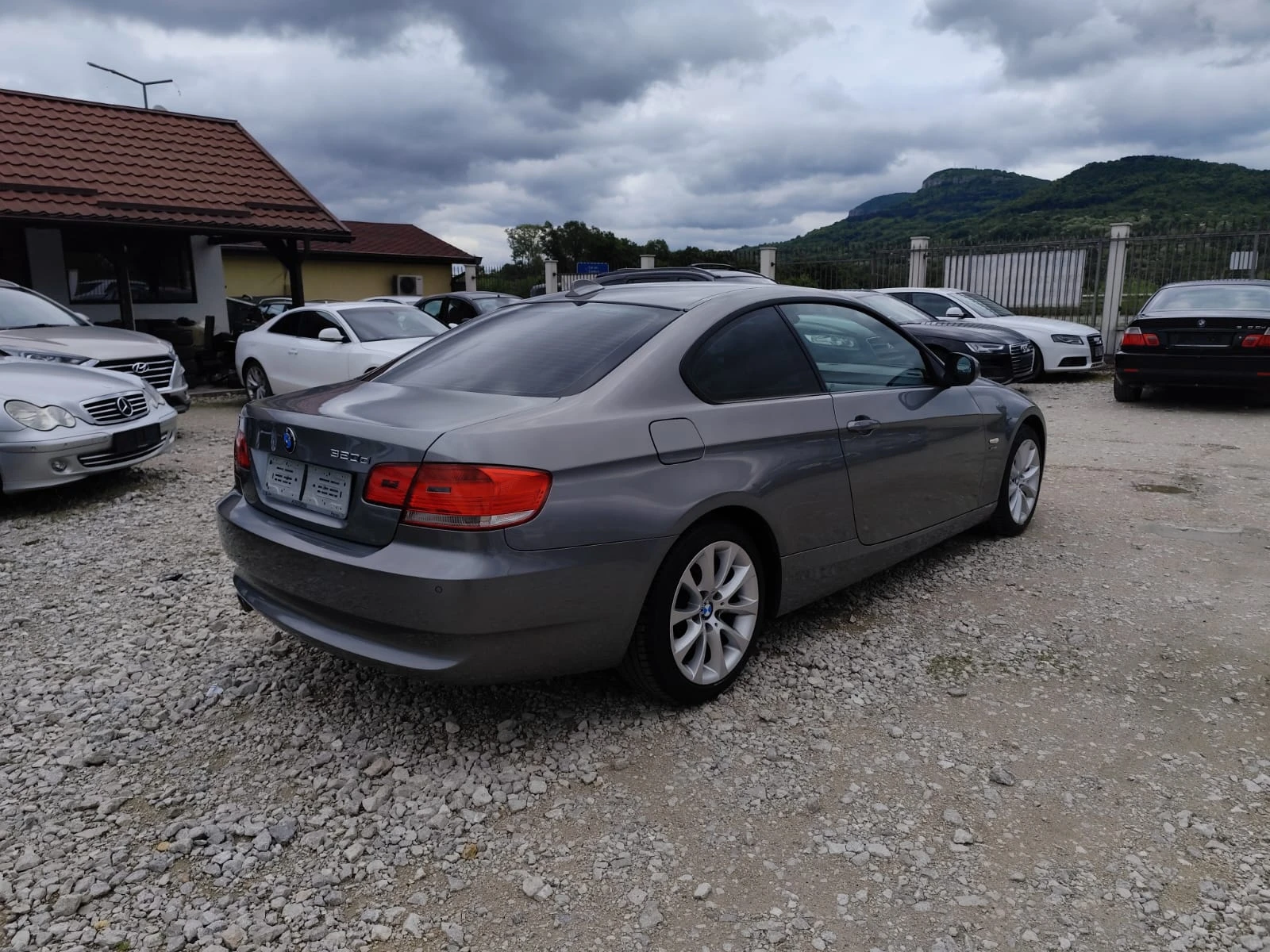 BMW 320 купе 2.0 дизел Италия , снимка 5 - Автомобили и джипове - 54643857