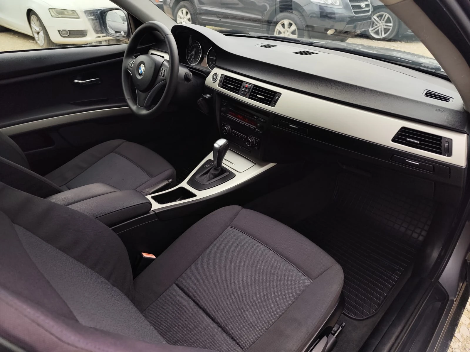 BMW 320 купе 2.0 дизел Италия , снимка 12 - Автомобили и джипове - 54643857