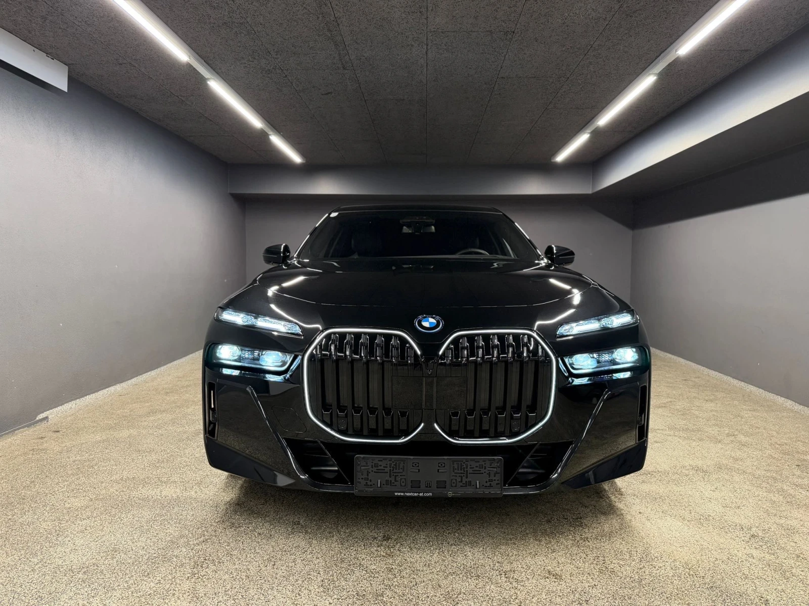 BMW 750 E Xdrive B&W Carbon | Mobile.bg � ����������� 3