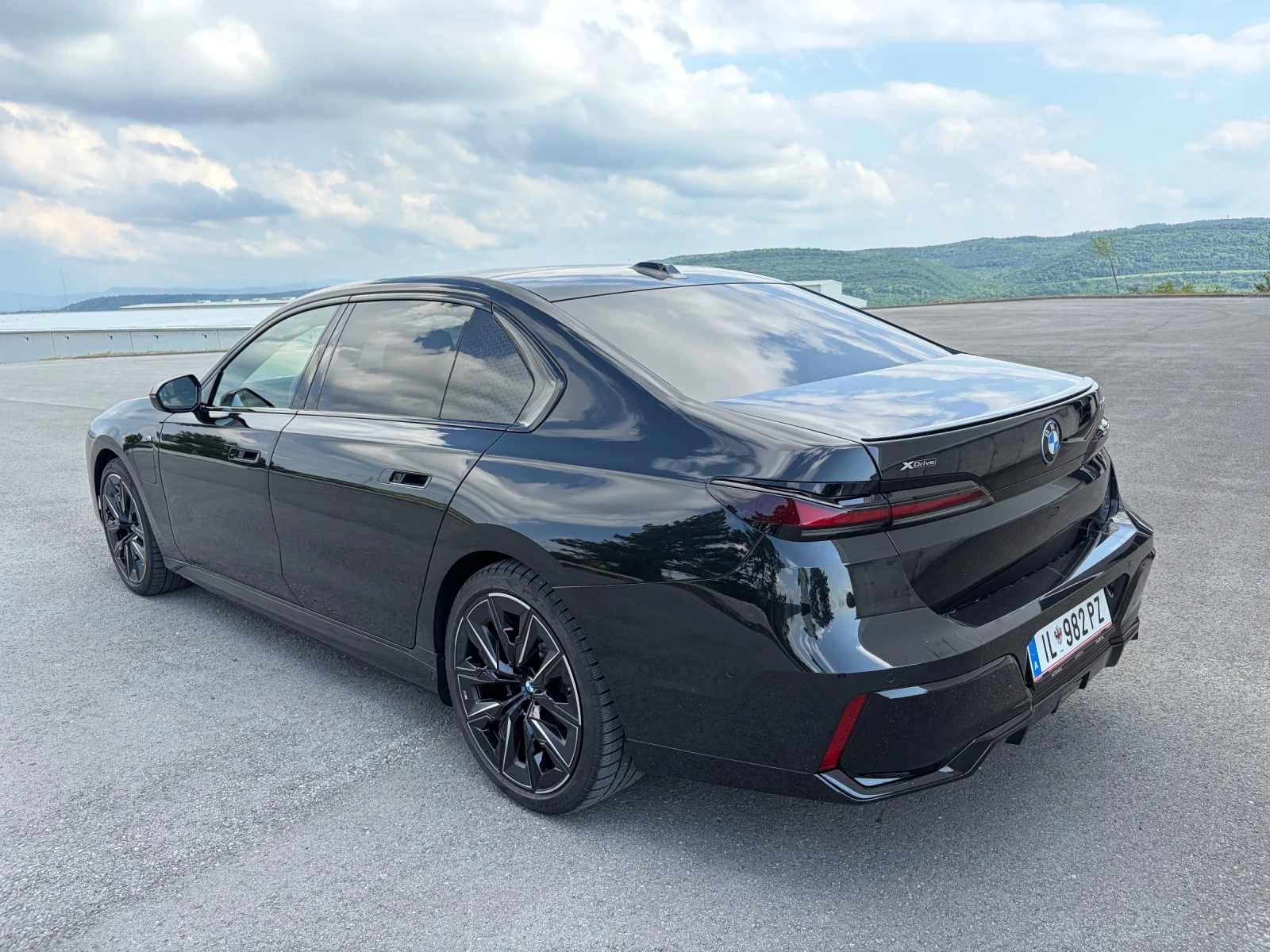 BMW 750 E Xdrive B&W Carbon | Mobile.bg � ����������� 4