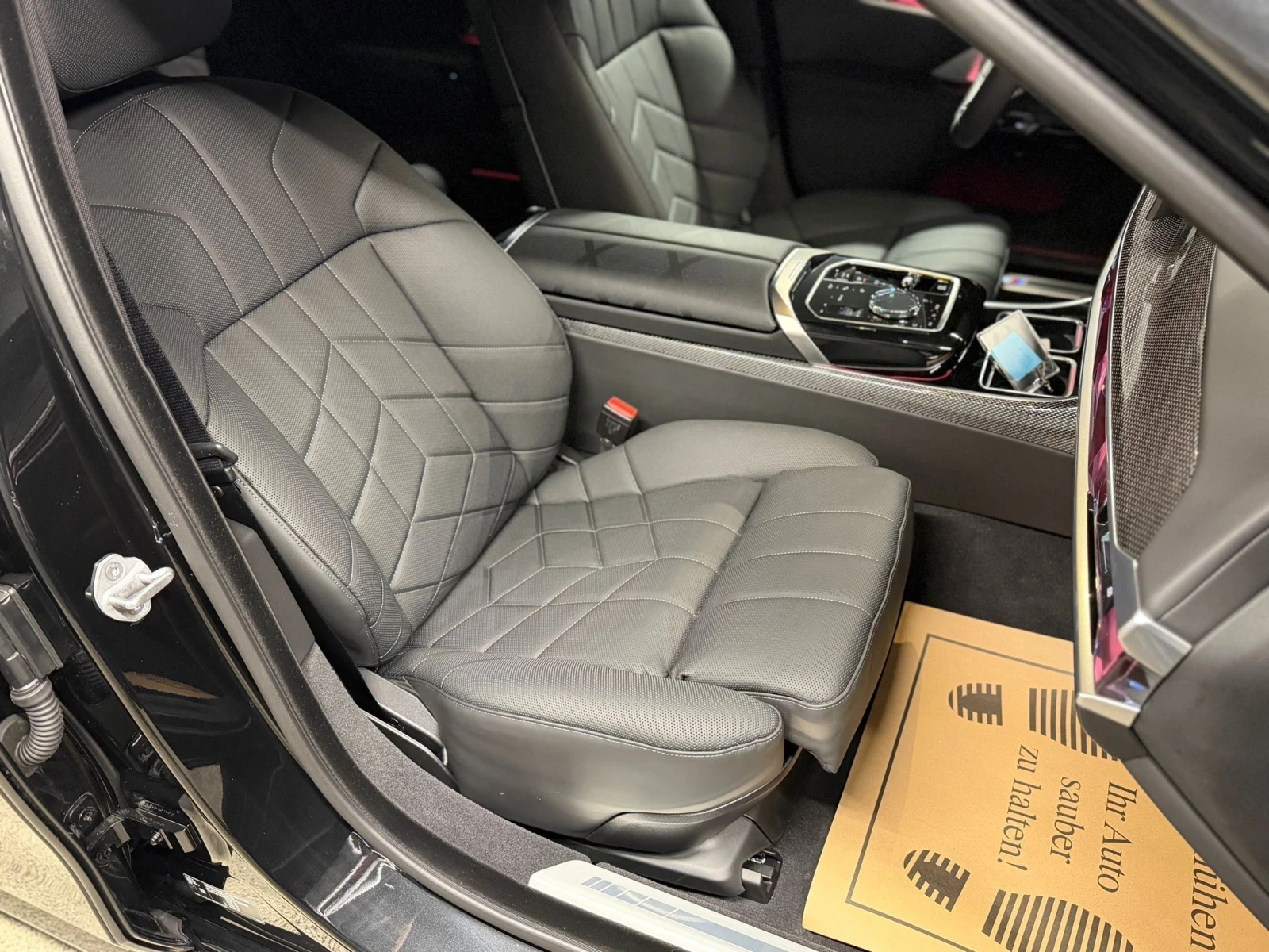 BMW 750 E Xdrive B&W Carbon | Mobile.bg � ����������� 10