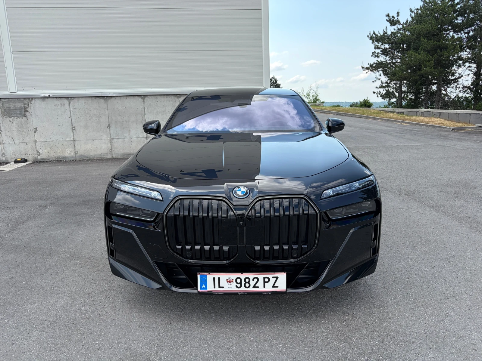 BMW 750 E Xdrive B&W Carbon | Mobile.bg � ����������� 2