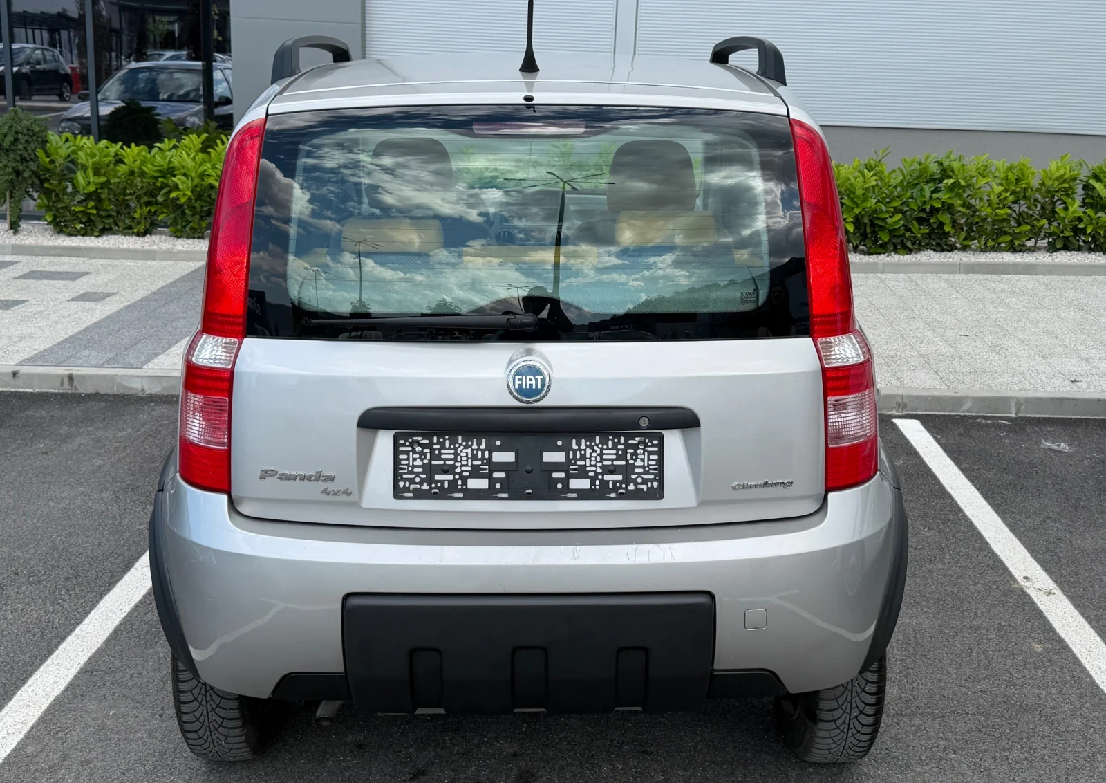 Fiat Panda 1.2i/4x4/КЛИМА/НОВИ ГУМИ/КАТО НОВА, снимка 3 - Автомобили и джипове - 54820936