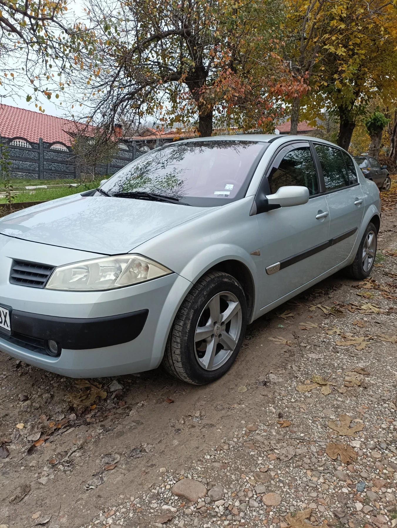 Renault Megane 1.9dci 120к.с., снимка 4 - Автомобили и джипове - 54894142