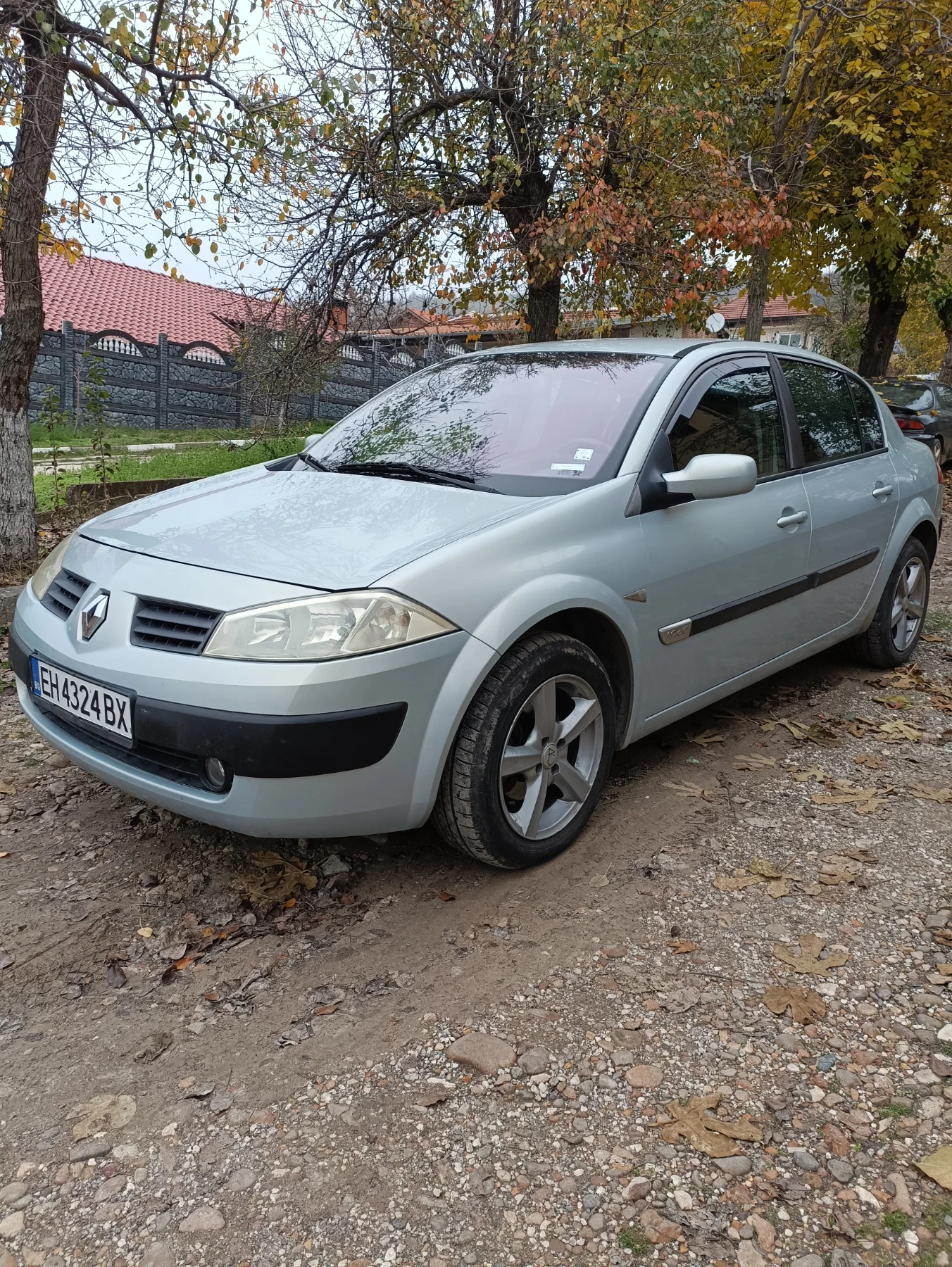Renault Megane 1.9dci 120к.с., снимка 2 - Автомобили и джипове - 54894142