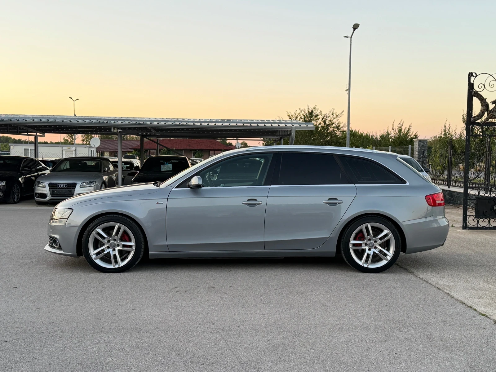 Audi A4 2.0TDI S-Line, снимка 2 - Автомобили и джипове - 55182410