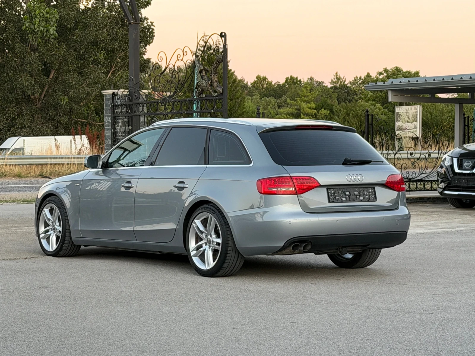 Audi A4 2.0TDI S-Line, снимка 11 - Автомобили и джипове - 55182410
