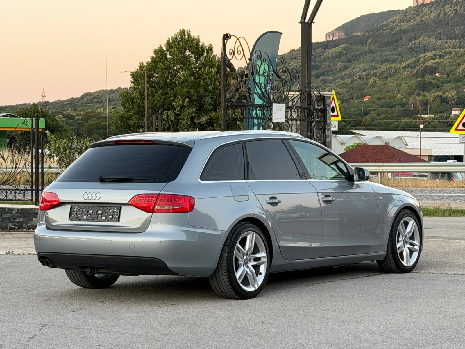 Audi A4 2.0TDI S-Line, снимка 12 - Автомобили и джипове - 55182410