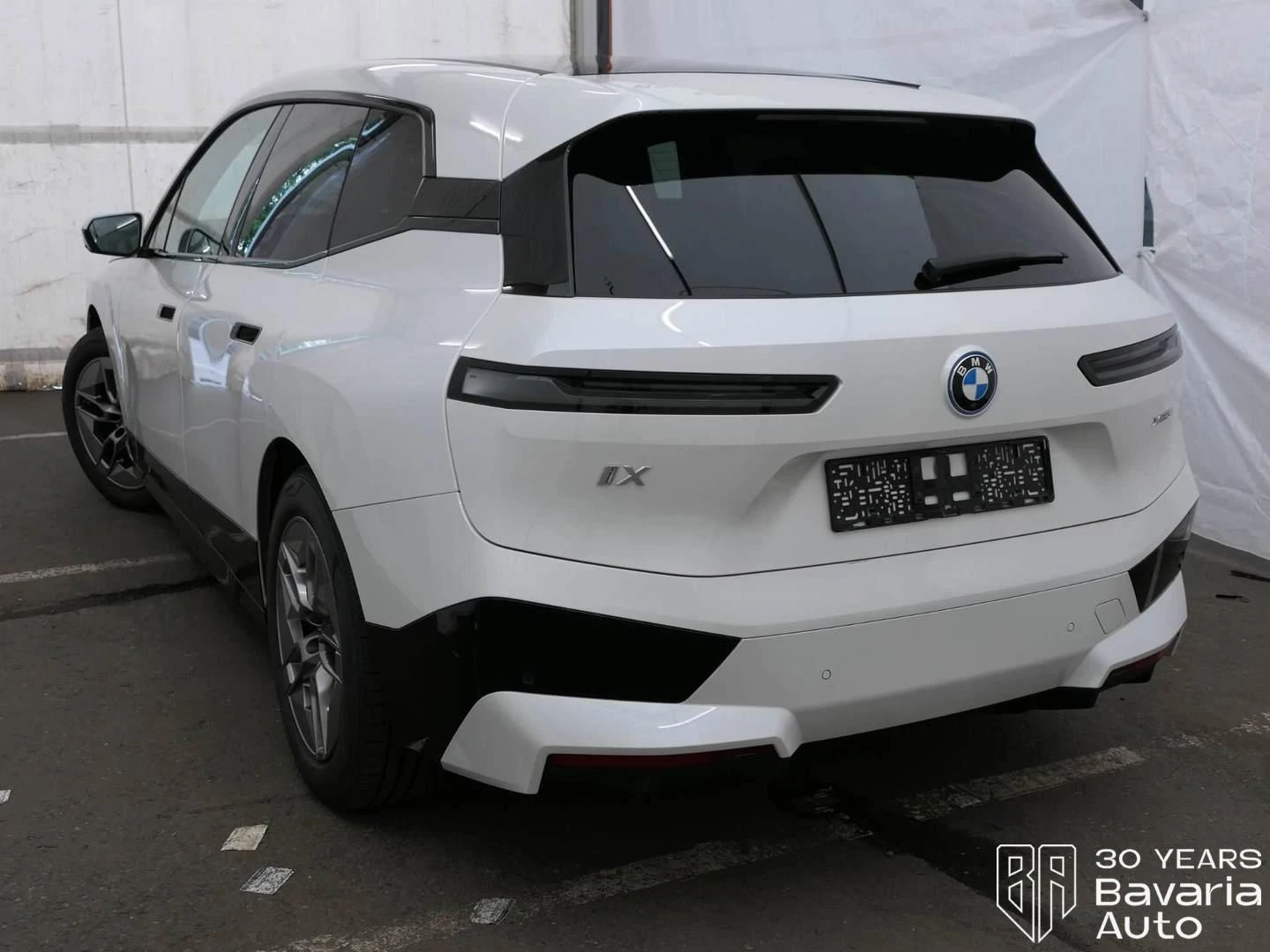 BMW iX 50 xDrive Sport, снимка 2 - Автомобили и джипове - 55189851