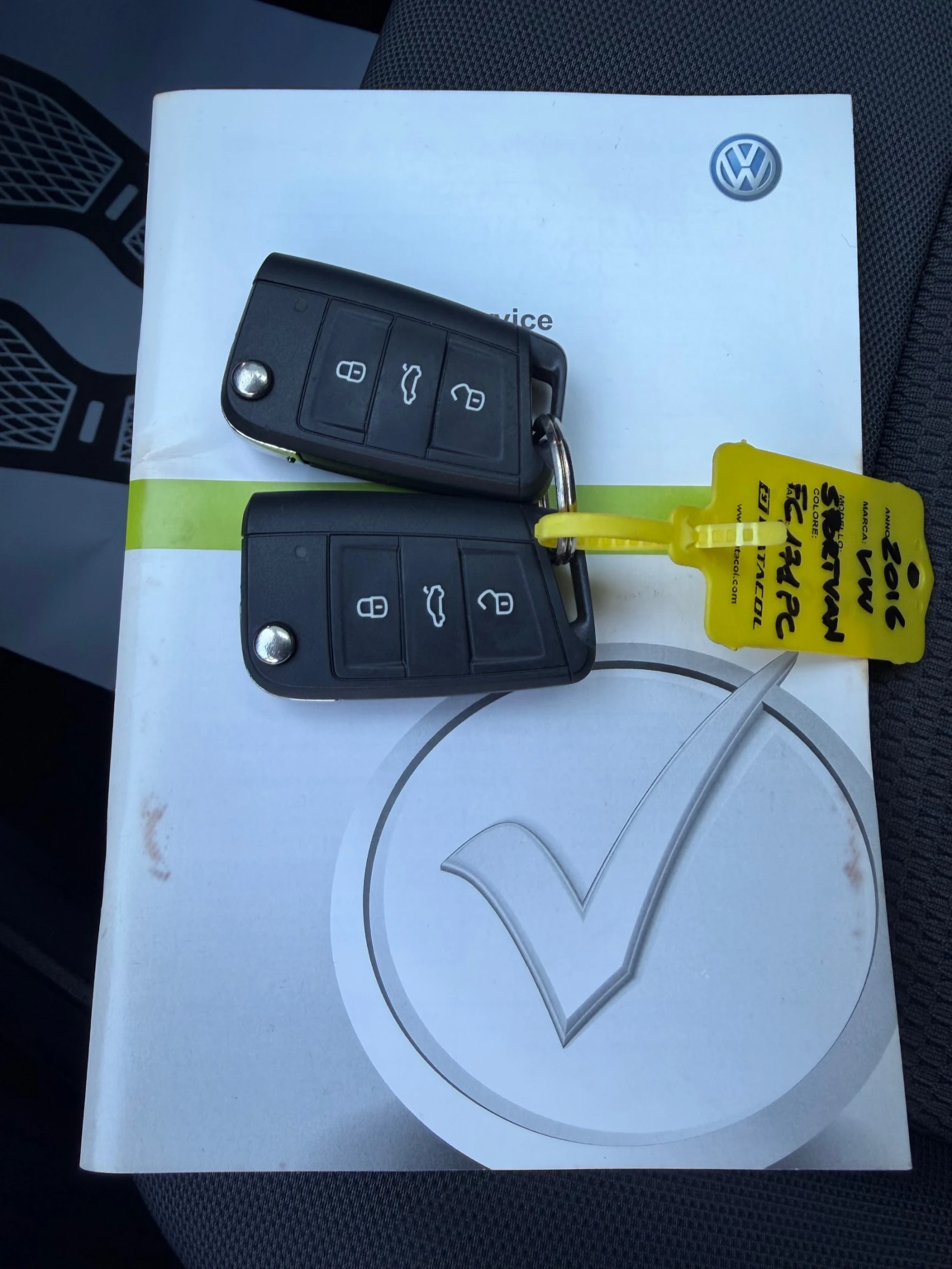 VW Golf 1.6 TDI NAVI, снимка 14 - Автомобили и джипове - 56184354