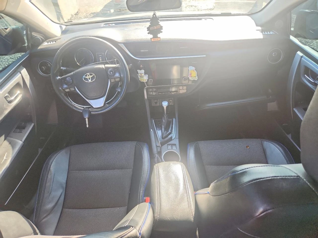 Toyota Corolla 1.8l Se, снимка 8 - Автомобили и джипове - 56226402