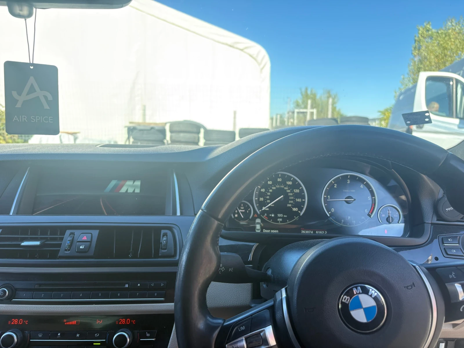 BMW 520 8ZF face m pack, снимка 8 - Автомобили и джипове - 56356002