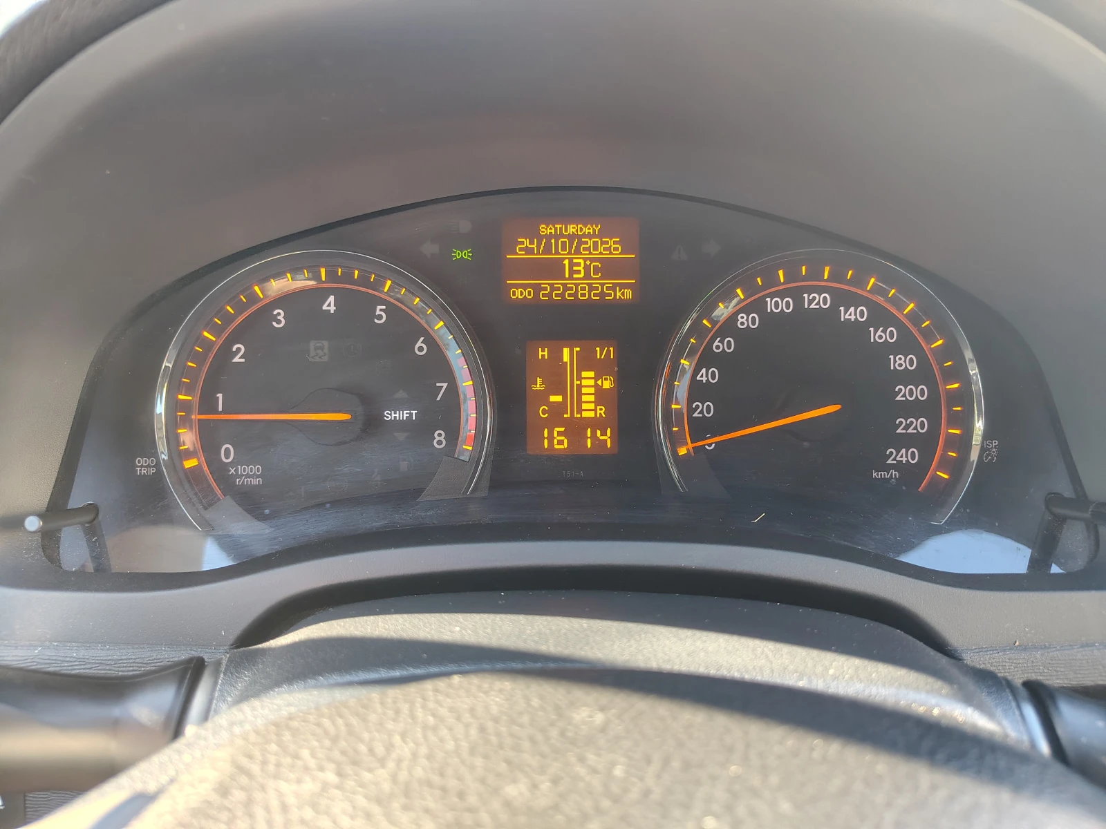 Toyota Avensis, снимка 15 - Автомобили и джипове - 56636600