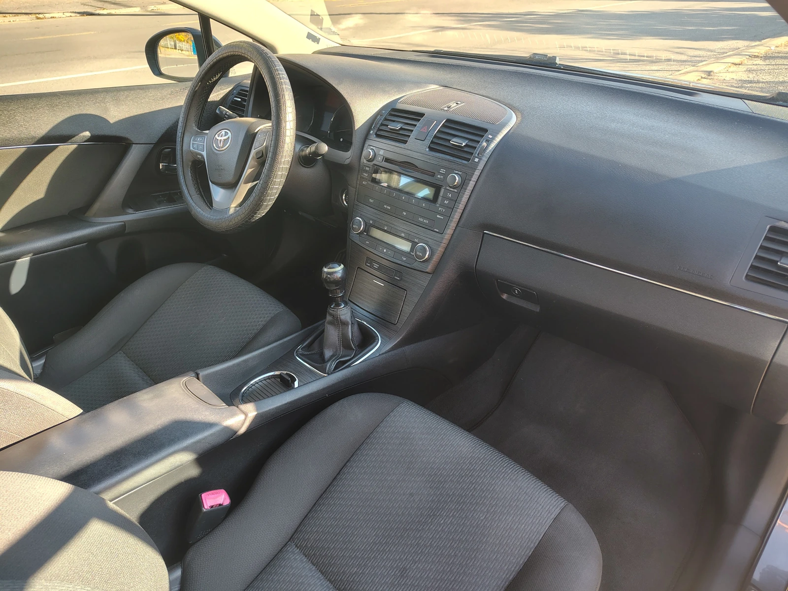 Toyota Avensis, снимка 8 - Автомобили и джипове - 56636600