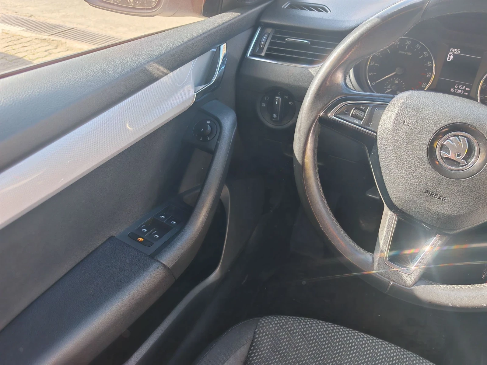 Skoda Octavia, снимка 8 - Автомобили и джипове - 56642592