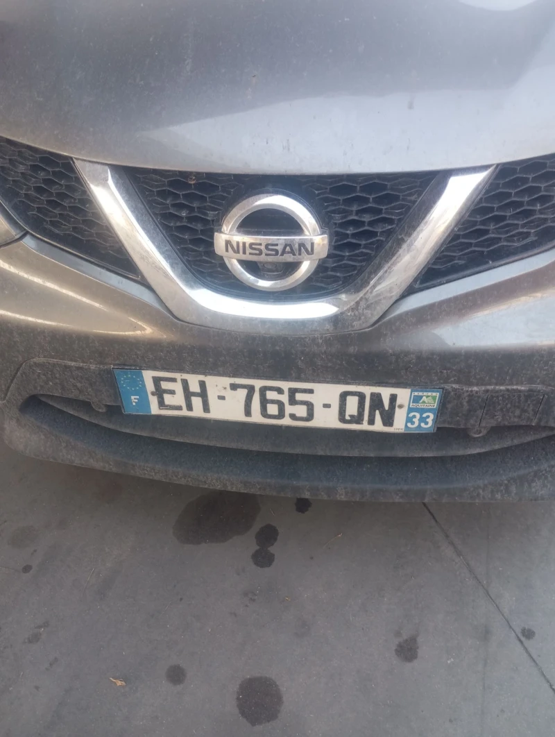 Nissan Qashqai, снимка 7 - Автомобили и джипове - 48057225