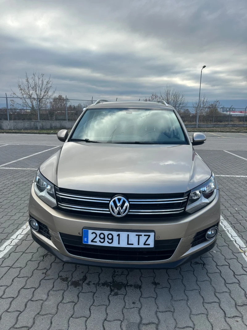 VW Tiguan, снимка 1 - Автомобили и джипове - 48323012