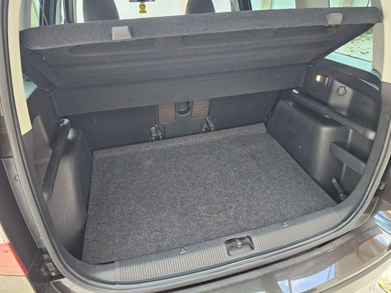 Skoda Yeti Laurin & Klement 4x4, снимка 5 - Автомобили и джипове - 52436237