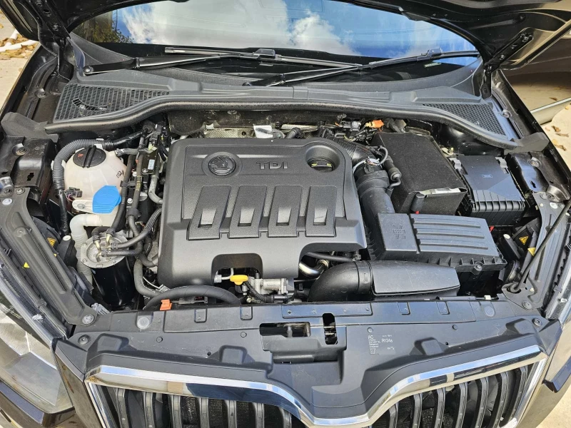 Skoda Yeti Laurin & Klement 4x4, снимка 4 - Автомобили и джипове - 52436237