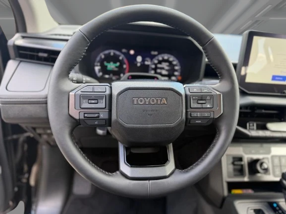 Toyota Hilux 4×4 Double Cab New Model = NEW = �������� | Mobile.bg � ����������� 8
