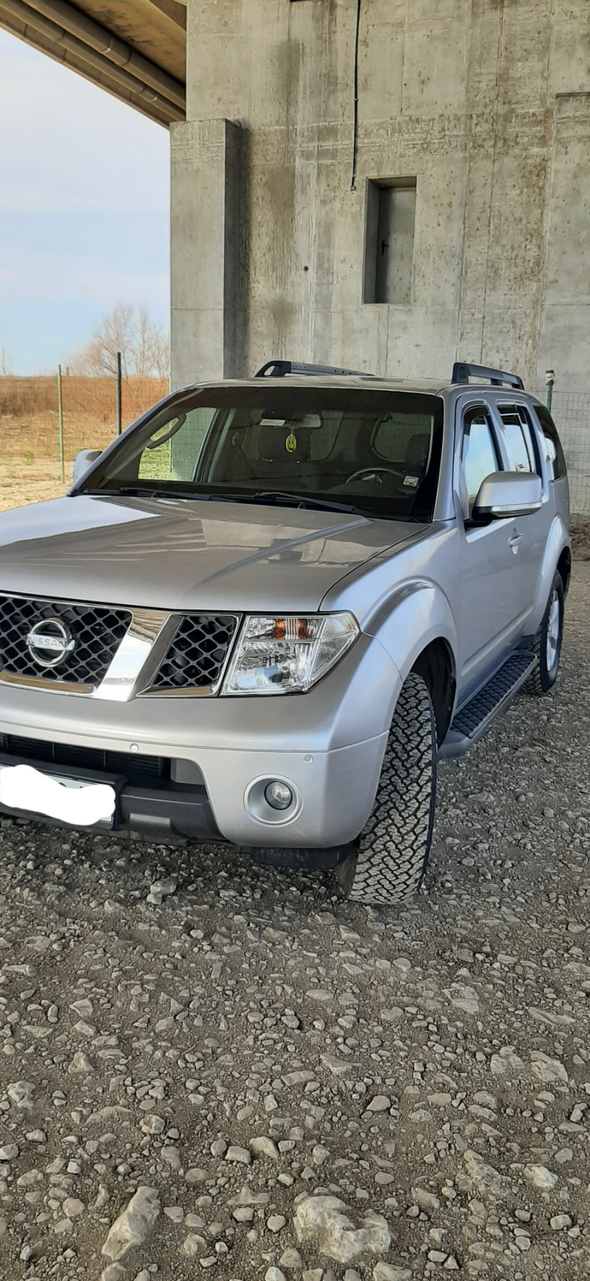 Nissan Pathfinder  - изображение 1