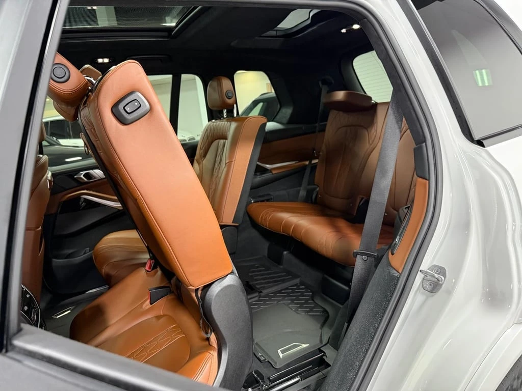 BMW X7 xDrive40i  CARFAX | Mobile.bg � ����������� 10