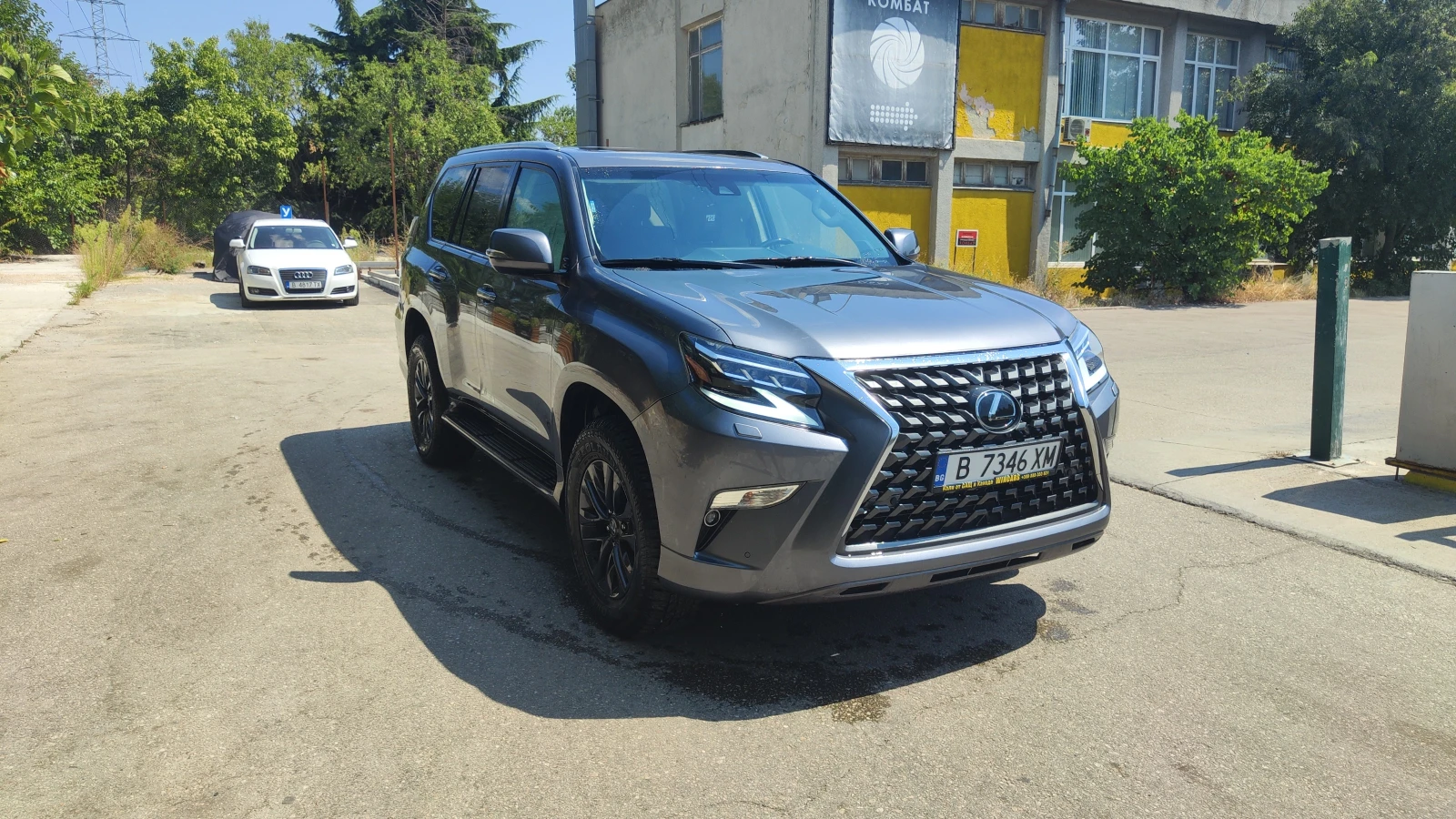 Lexus GX 460 Premium, снимка 2 - Автомобили и джипове - 53469736