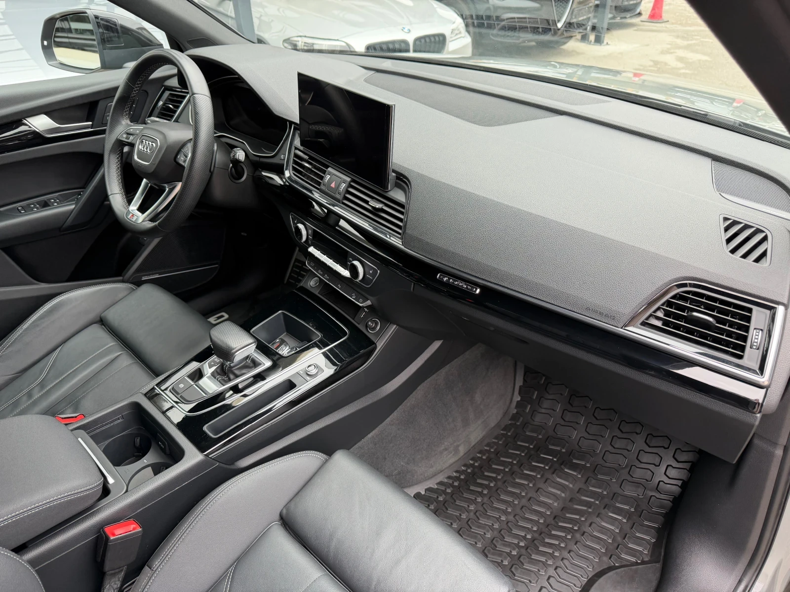 Audi Q5 2.0TFSI Technik S-line BlackOptics, снимка 11 - Автомобили и джипове - 54026780