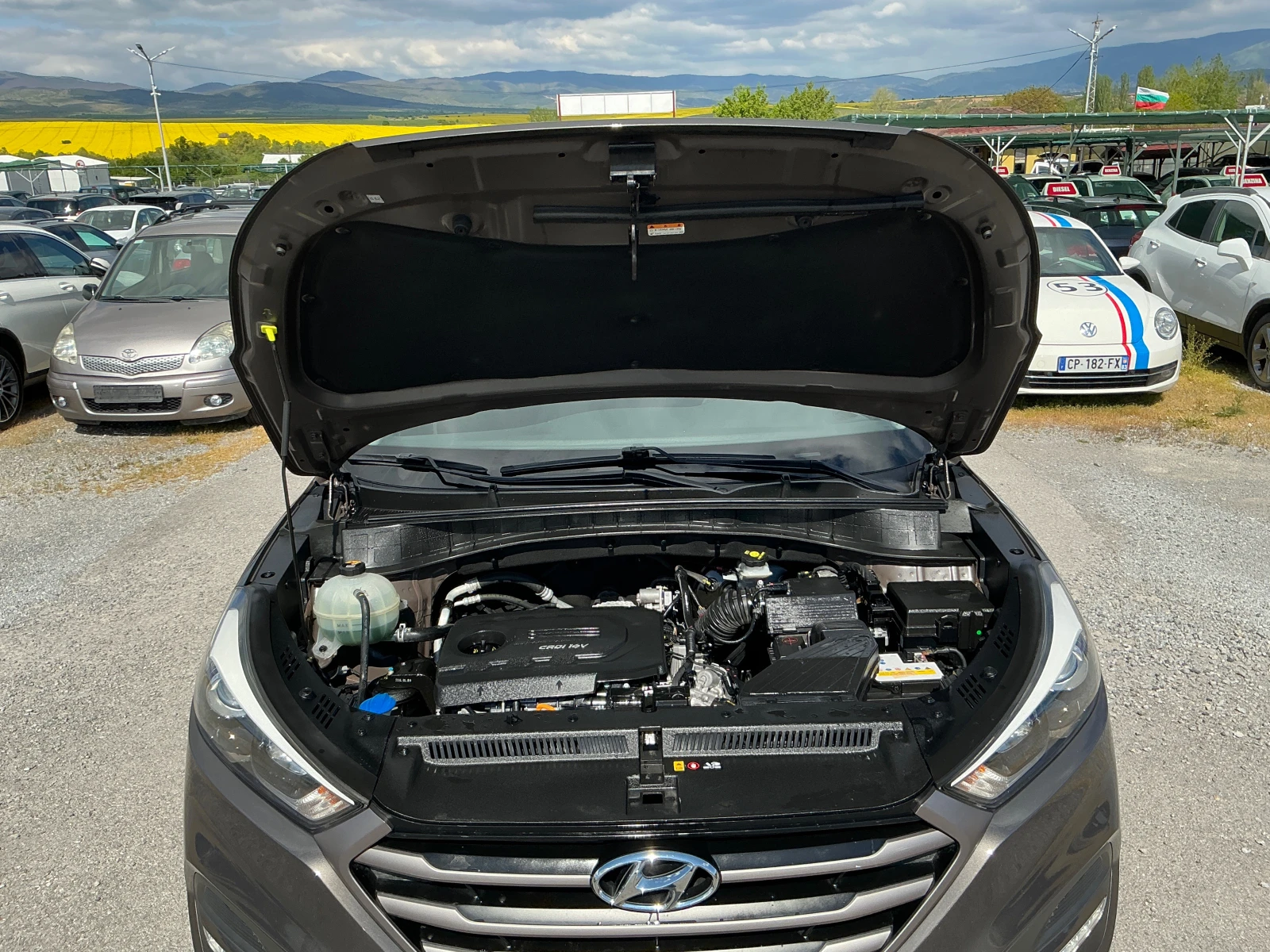 Hyundai Tucson 1.7 CRDI, снимка 9 - Автомобили и джипове - 54464222
