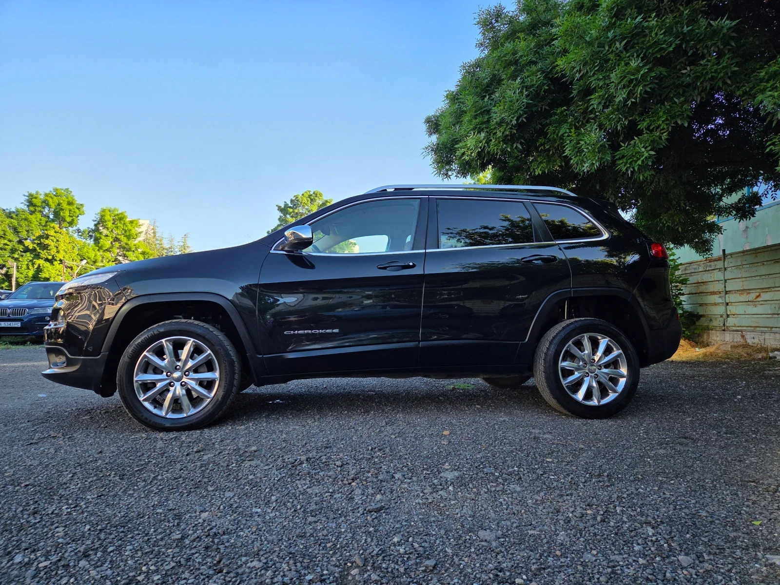 Jeep Cherokee 2.2LIMITED 4X4, снимка 7 - Автомобили и джипове - 54682581