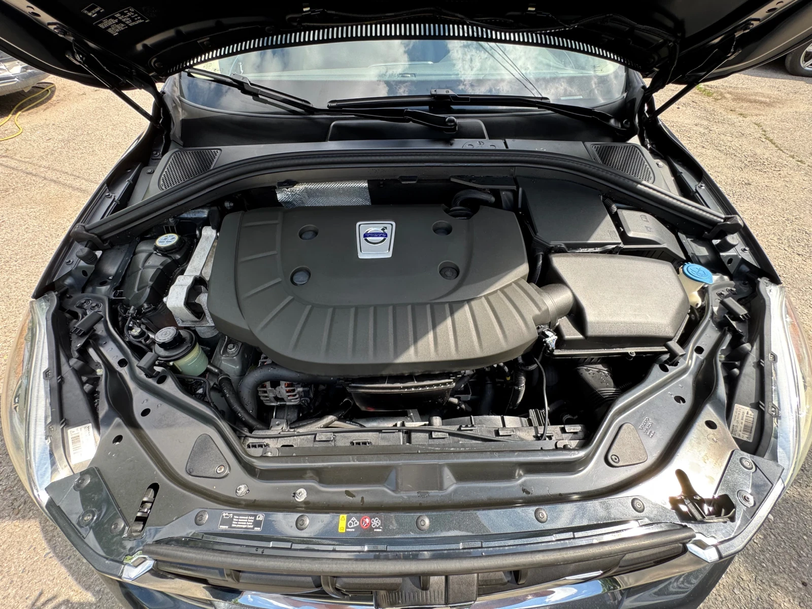 Volvo XC60 Панорама!Дистроник!Нави.!, снимка 17 - Автомобили и джипове - 54795761