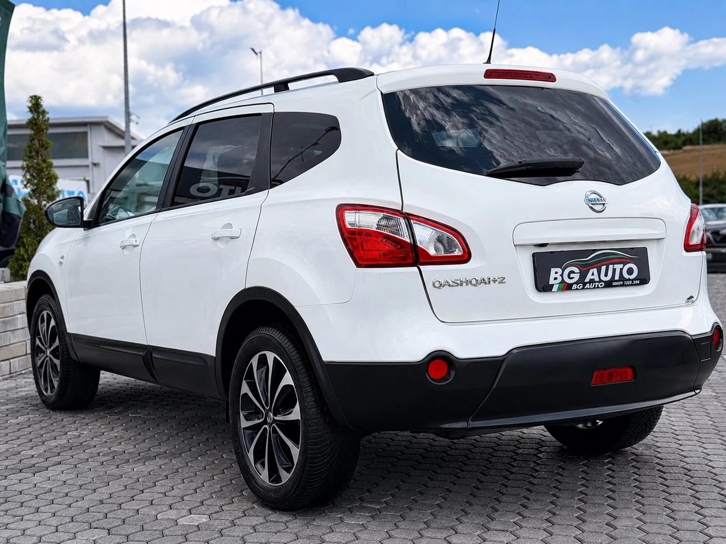 Nissan Qashqai = 4X4= 6+ 1= NAVI= EURO 5= ������= PANO= 2.0-141=  | Mobile.bg � ����������� 6
