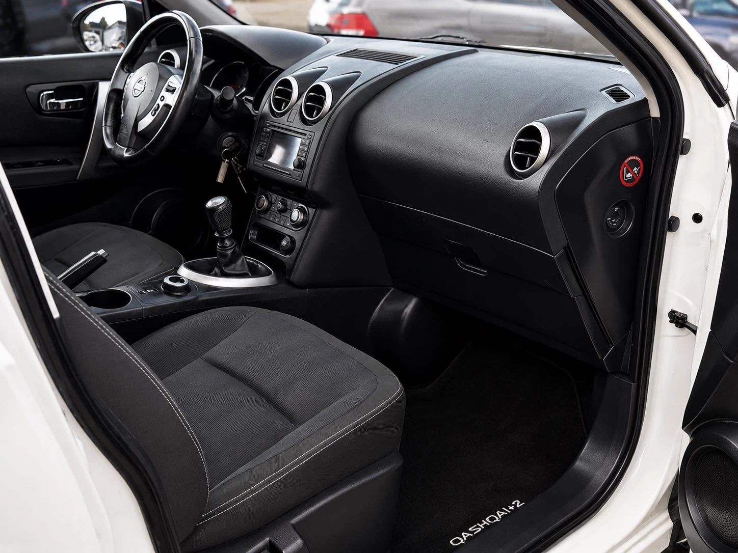 Nissan Qashqai = 4X4= 6+ 1= NAVI= EURO 5= ������= PANO= 2.0-141=  | Mobile.bg � ����������� 12