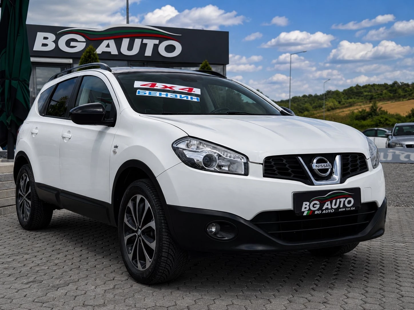 Nissan Qashqai = 4X4= 6+ 1= NAVI= EURO 5= ������= PANO= 2.0-141=  | Mobile.bg � ����������� 3