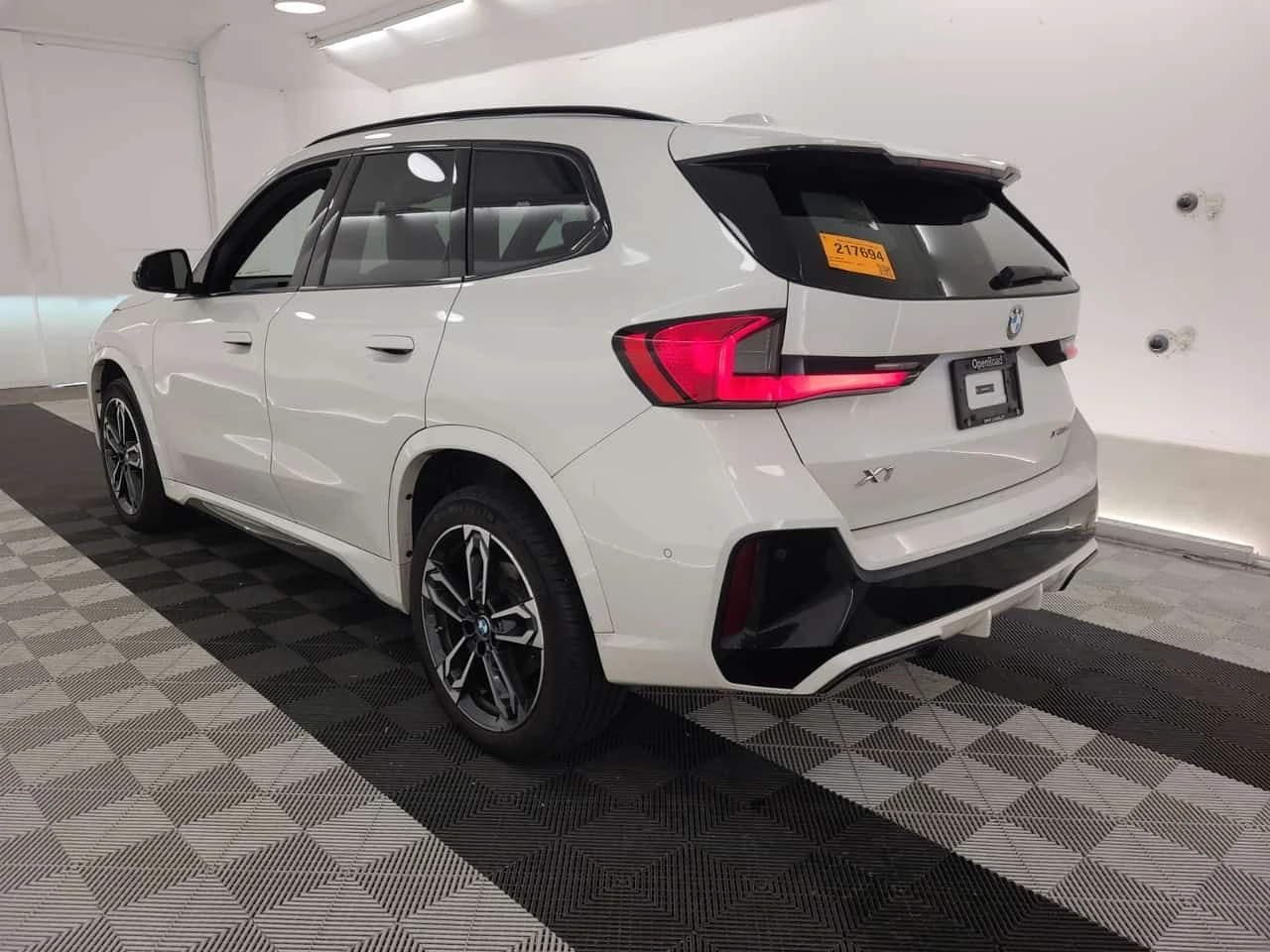 BMW X1 * XDRIVE28I * ГЛАВНО ПРЕДСТАВИТЕЛСТВО НА BMW* , снимка 3 - Автомобили и джипове - 55613248
