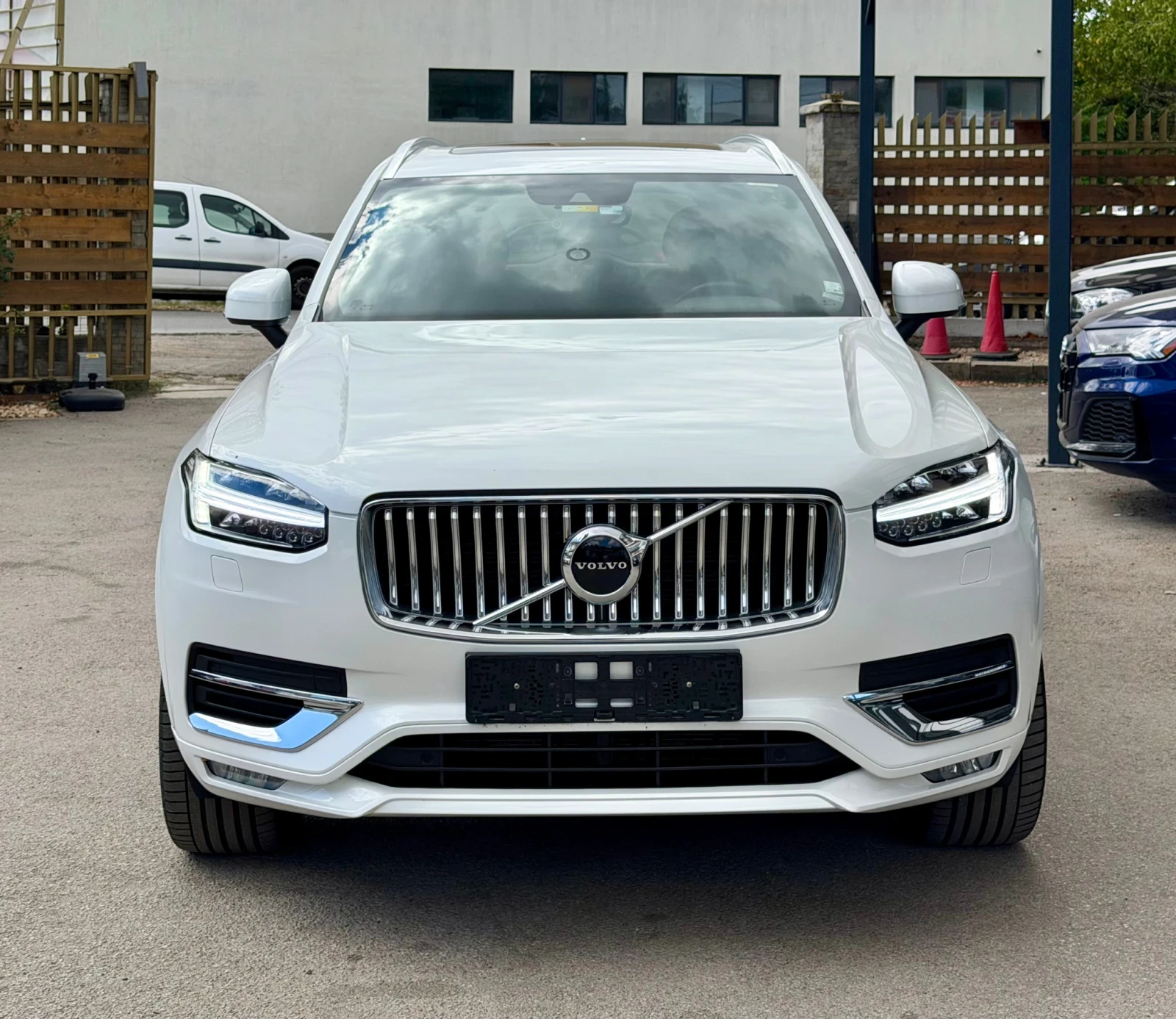 Volvo Xc90 Inscription, снимка 2 - Автомобили и джипове - 56227878
