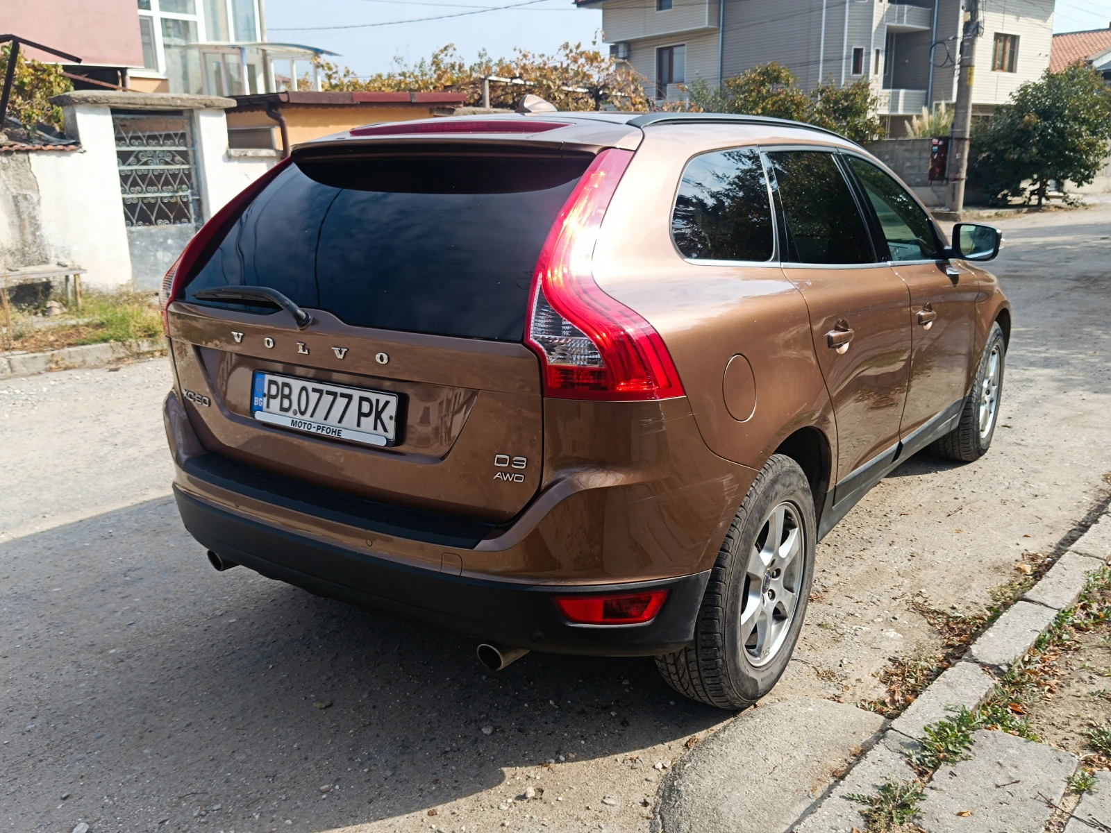 Volvo XC60 D4 AWD 4x4, снимка 4 - Автомобили и джипове - 56609455