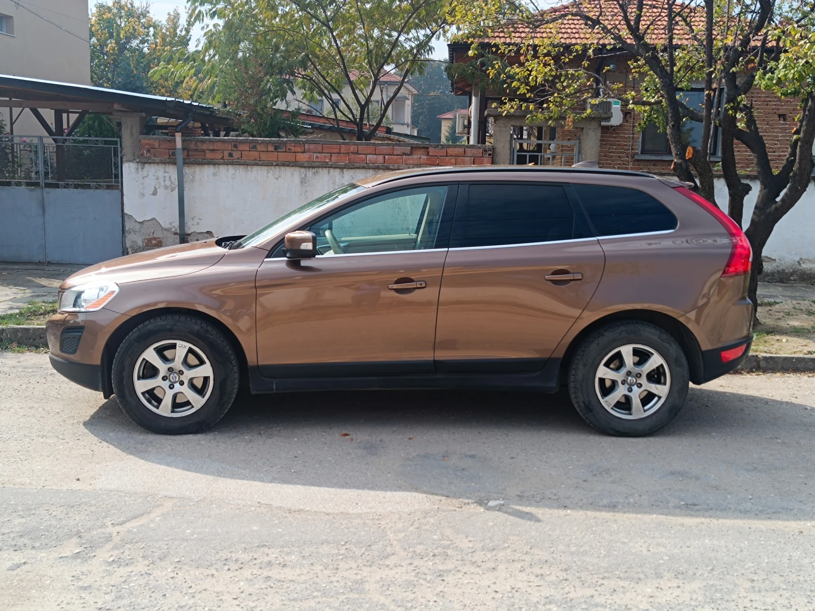 Volvo XC60 D4 AWD 4x4, снимка 7 - Автомобили и джипове - 56609455