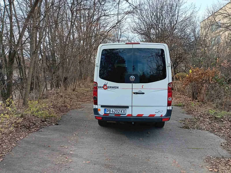 VW Crafter 2.5 TDI, снимка 6 - Бусове и автобуси - 48745148