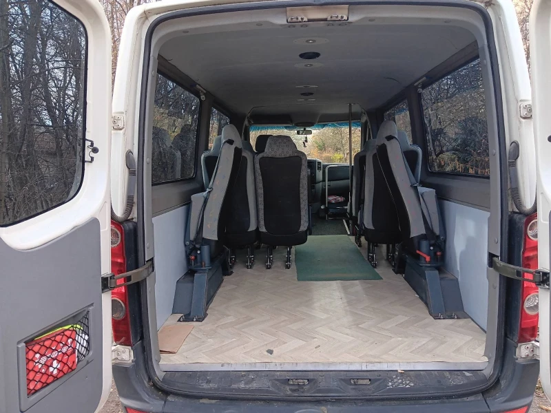 VW Crafter 2.5 TDI, снимка 13 - Бусове и автобуси - 48745148