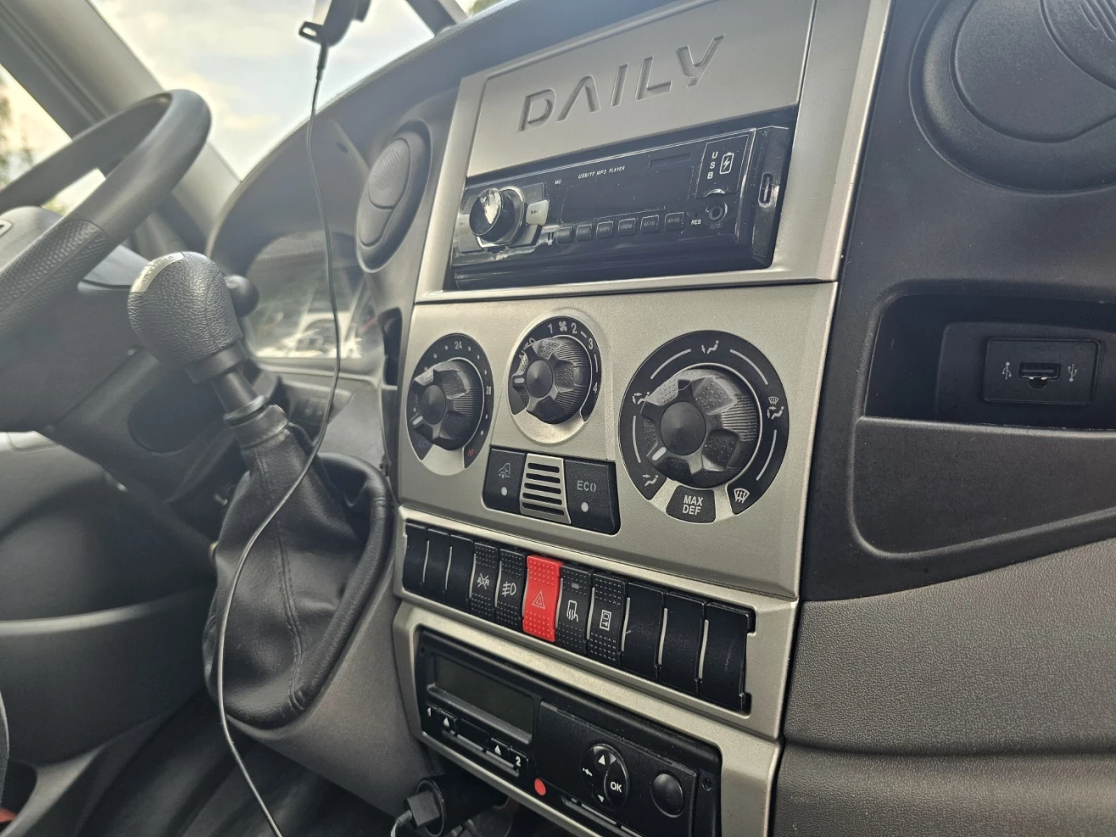 Iveco 35c18 Iveco daily 40c18  - изображение 9