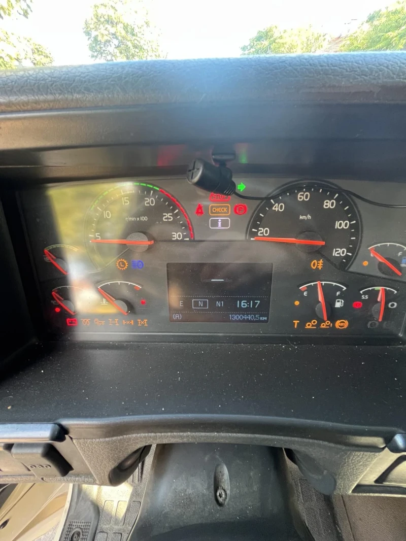 Volvo Fh 420 ЕЕV, снимка 12 - Камиони - 51591075