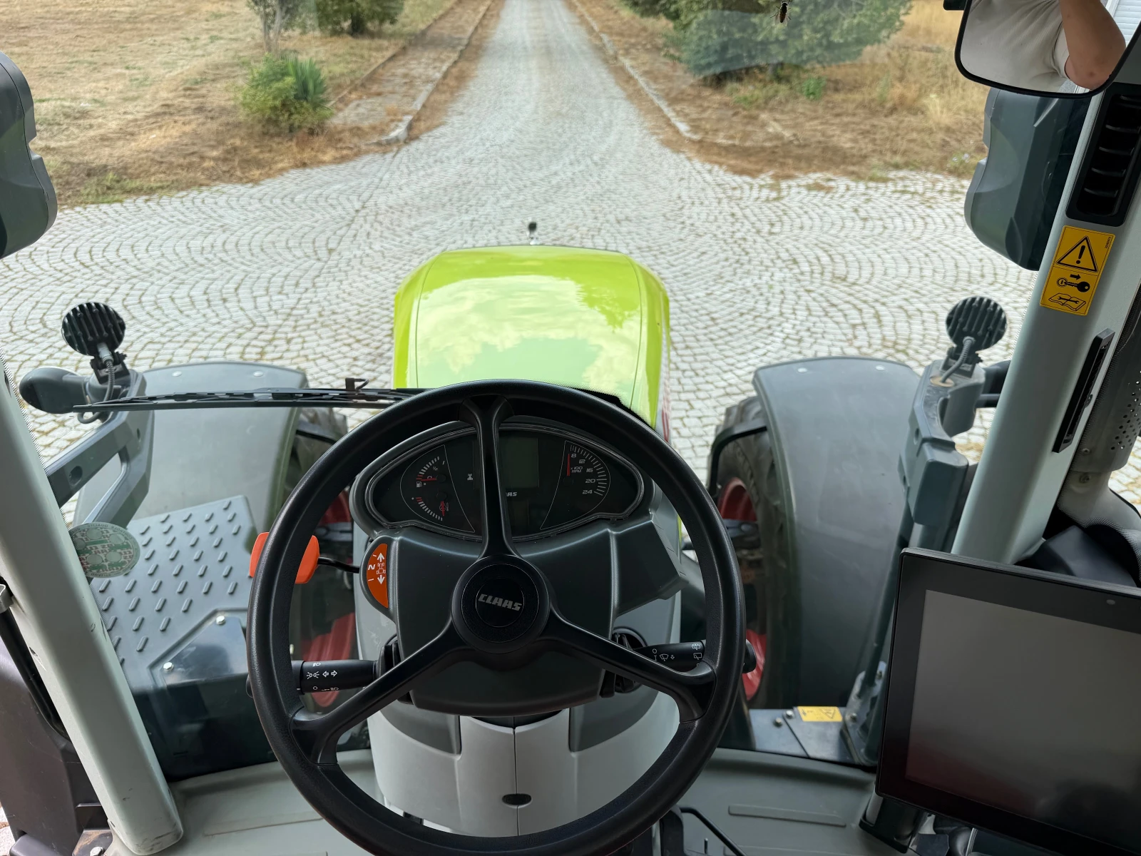 Трактор Claas ARION 650 CEBIS НАВИГАЦИЯ ЛИЗИНГ, снимка 15 - Селскостопанска техника - 55135041