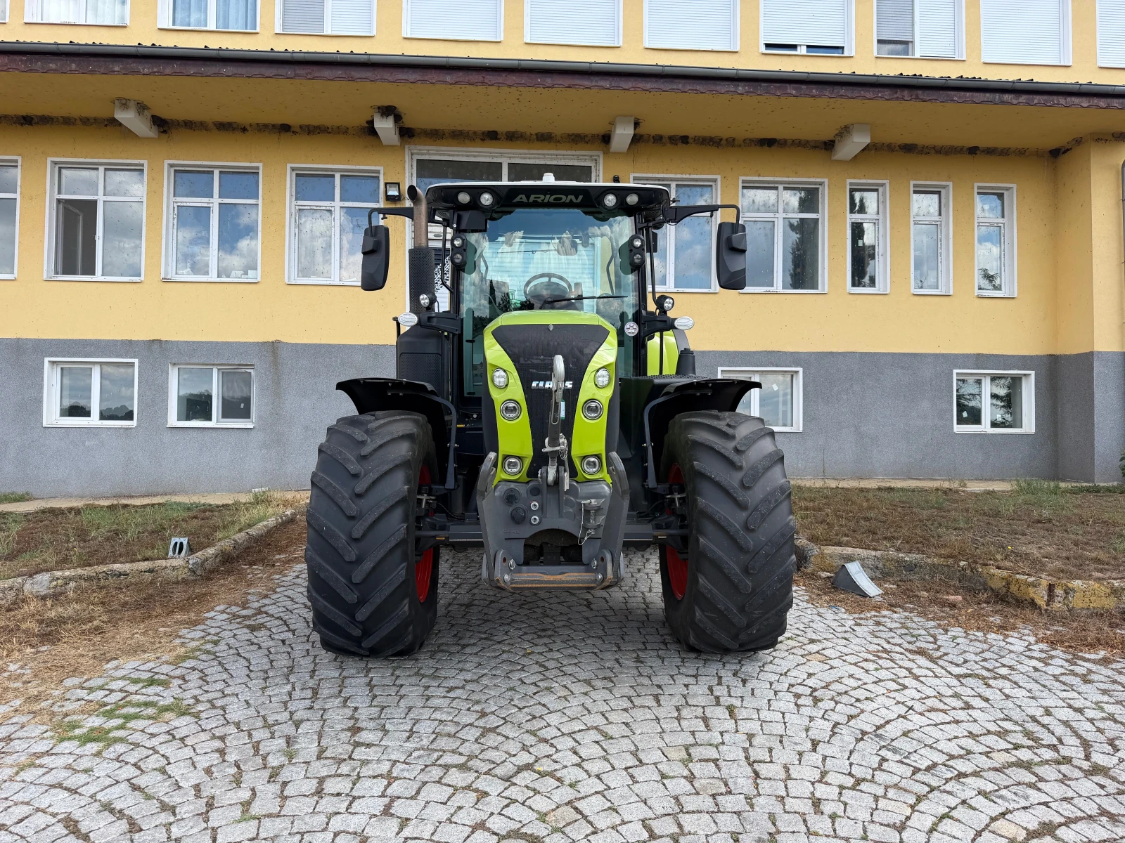 Трактор Claas ARION 650 CEBIS НАВИГАЦИЯ ЛИЗИНГ, снимка 2 - Селскостопанска техника - 55135041