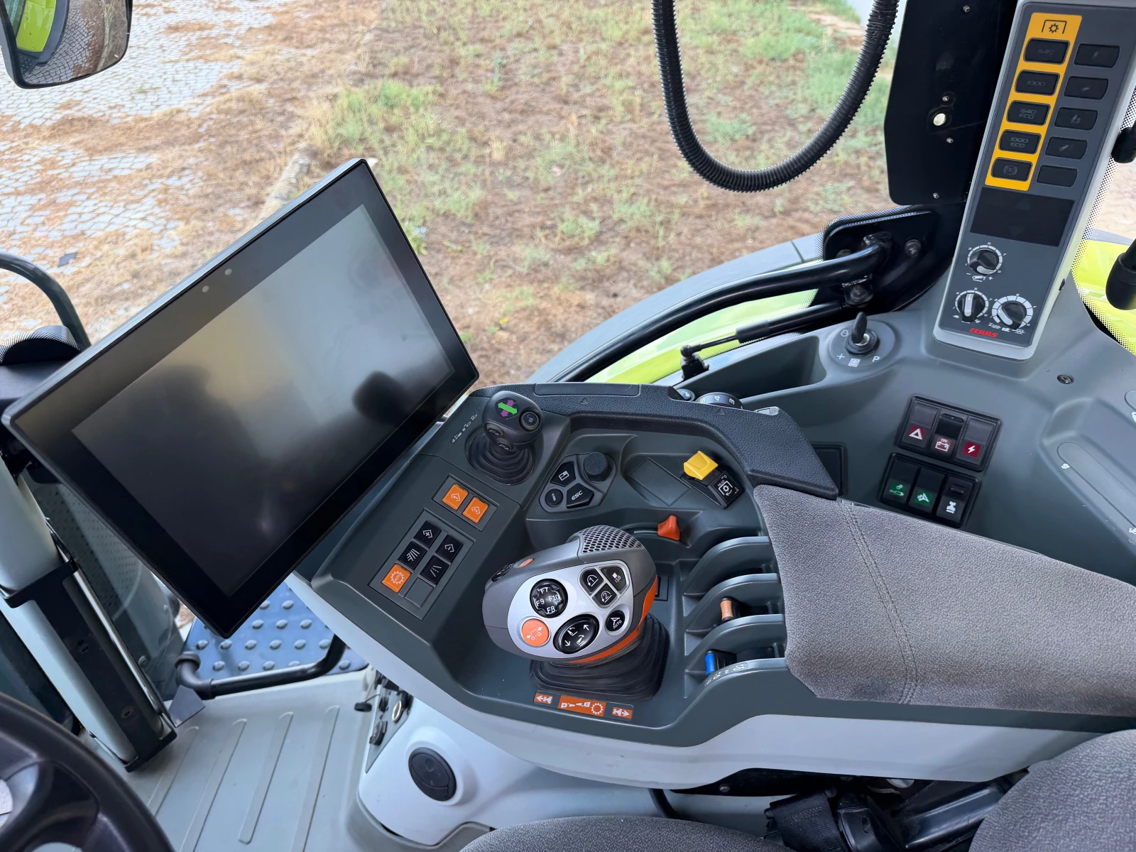 Трактор Claas ARION 650 CEBIS НАВИГАЦИЯ ЛИЗИНГ, снимка 13 - Селскостопанска техника - 55135041