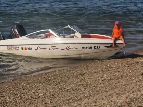 Моторна яхта Stingray Bourider, снимка 4 - Воден транспорт - 53564200